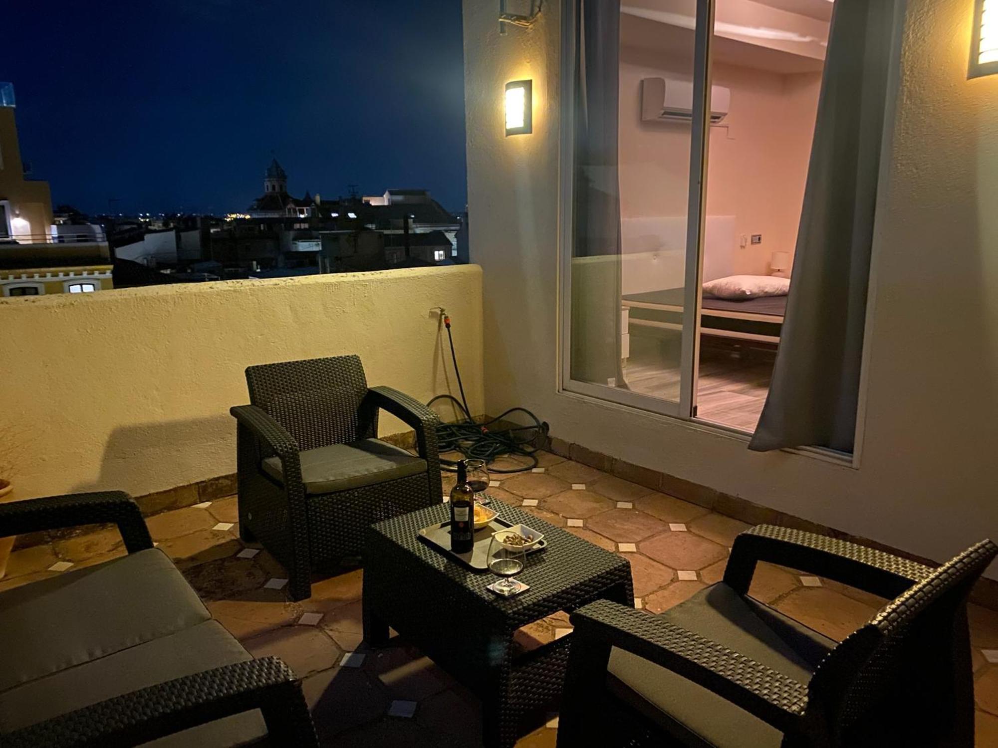 Апартаменти Atico Con Vistas En Granada Centro Екстер'єр фото
